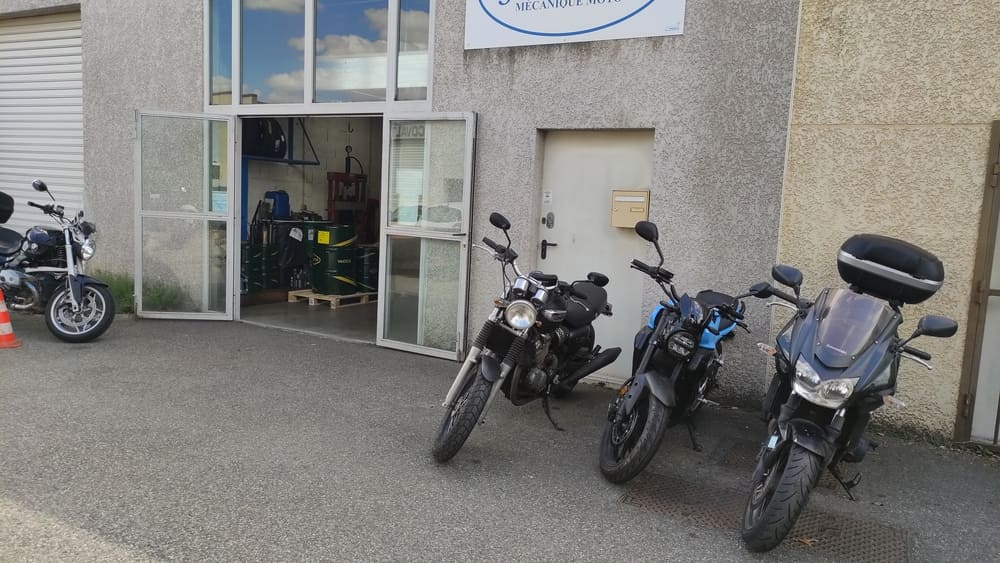 A vendre garage moto