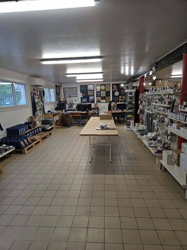 Magasin à vendre de pièces CORVETTE